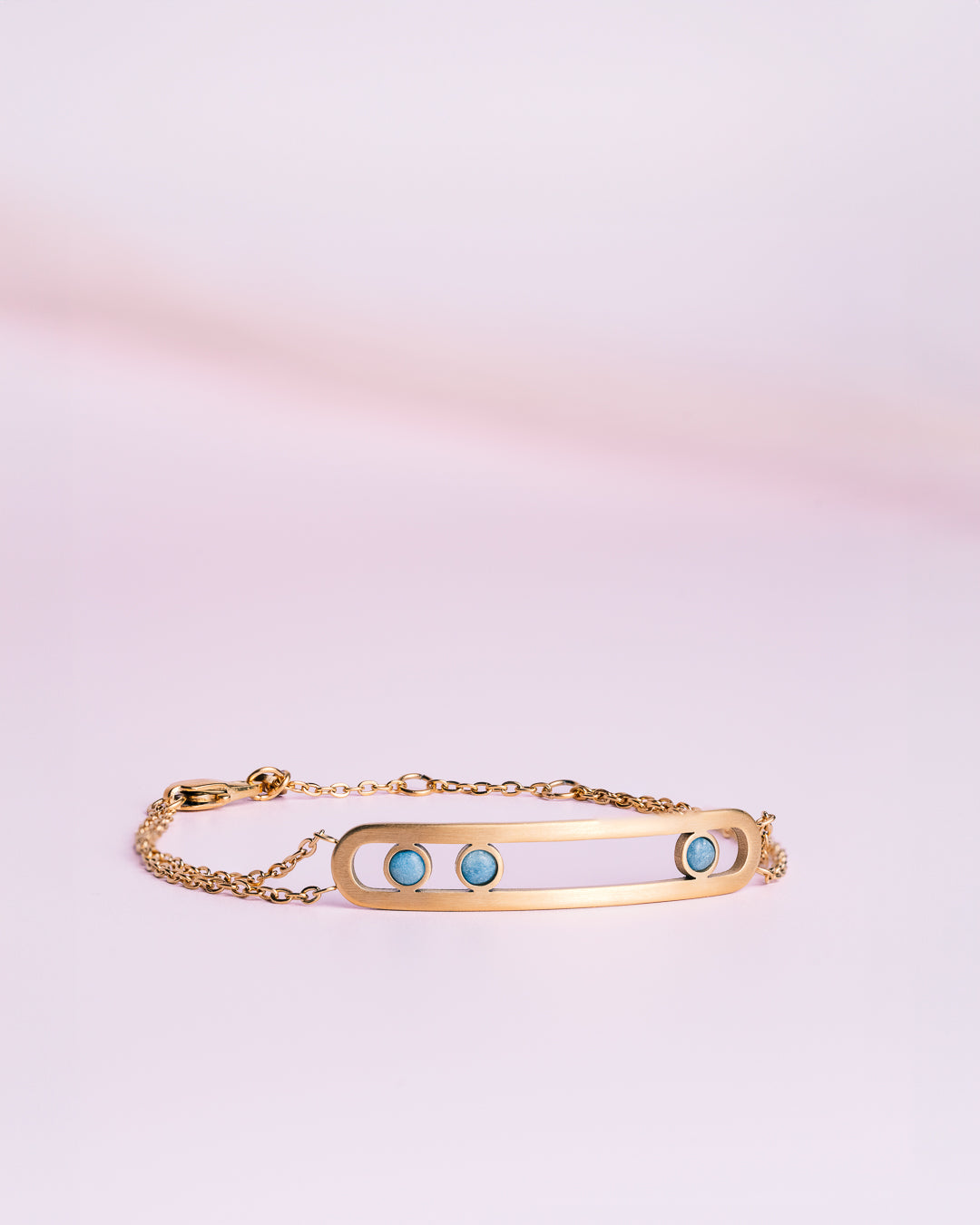 Bracelet and earrings with blue aventurine stone